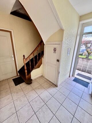  Immeuble � vendre 10 pi�ces 212 m�