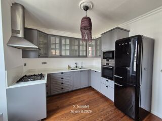  Appartement � louer 4 pi�ces 110 m�