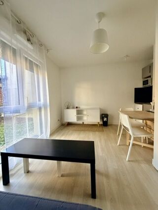  Appartement à louer 1 pièce 21 m²