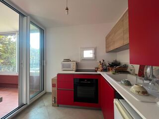  Appartement à louer 4 pièces 75 m²