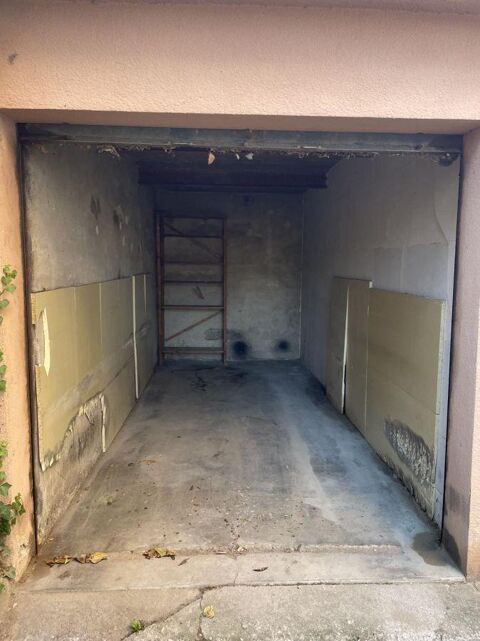  Parking / Garage � louer 1 pi�ce 12 m�