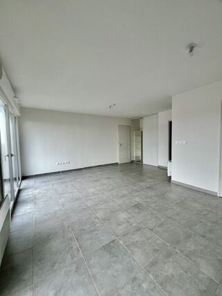  Appartement à louer 2 pièces 51 m²