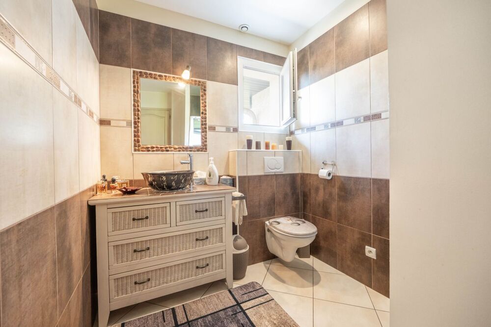 � vendre  Maison Mouxy (73100)