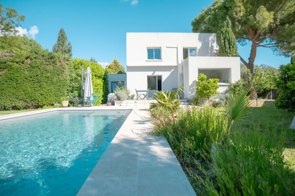 Villa de standing avec piscine