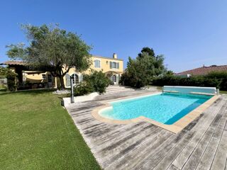  Maison à vendre 10 pièces 216 m²