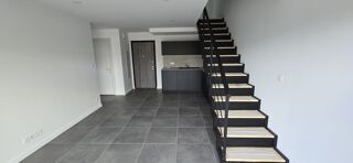  Appartement � louer 3 pi�ces 79 m�