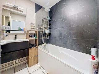  Appartement à vendre 4 pièces 76 m²