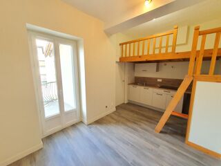  Immeuble à vendre 9 pièces 407 m²