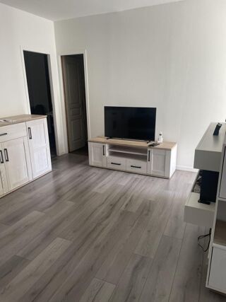  Appartement � louer 5 pi�ces 57 m�