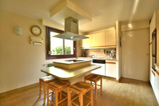  Maison à vendre 10 pièces 267 m²