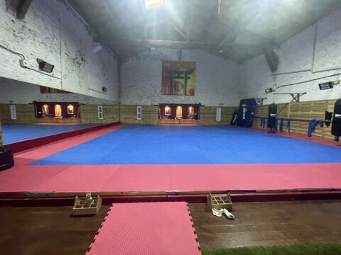   Local commercial Gymnase 