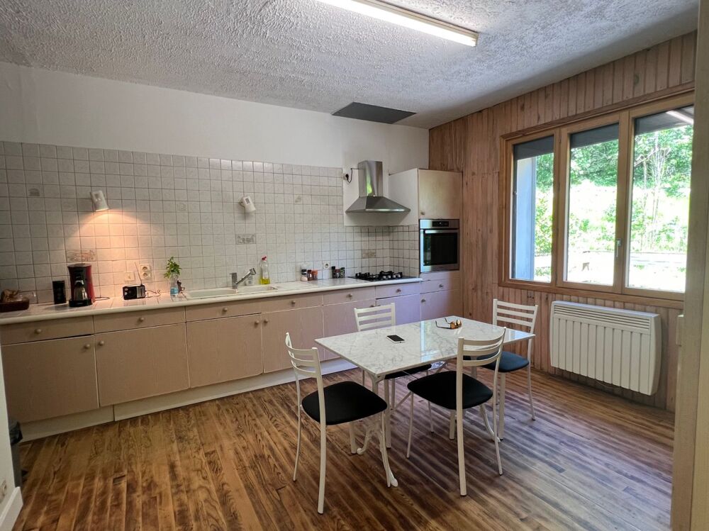 Maison avec jardin et garage
