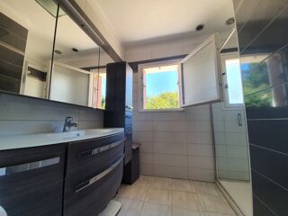  Maison à vendre 10 pièces 165 m²