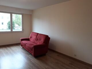 Appartement � louer 3 pi�ces 68 m� Sens