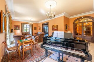  Maison à vendre 15 + pièces 993 m²