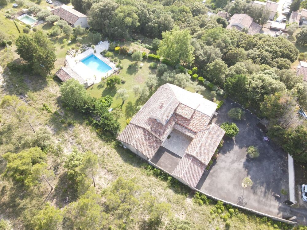 Maison 10 pièces 220 m² · à Les Mages · 220 m² · 672 000 €