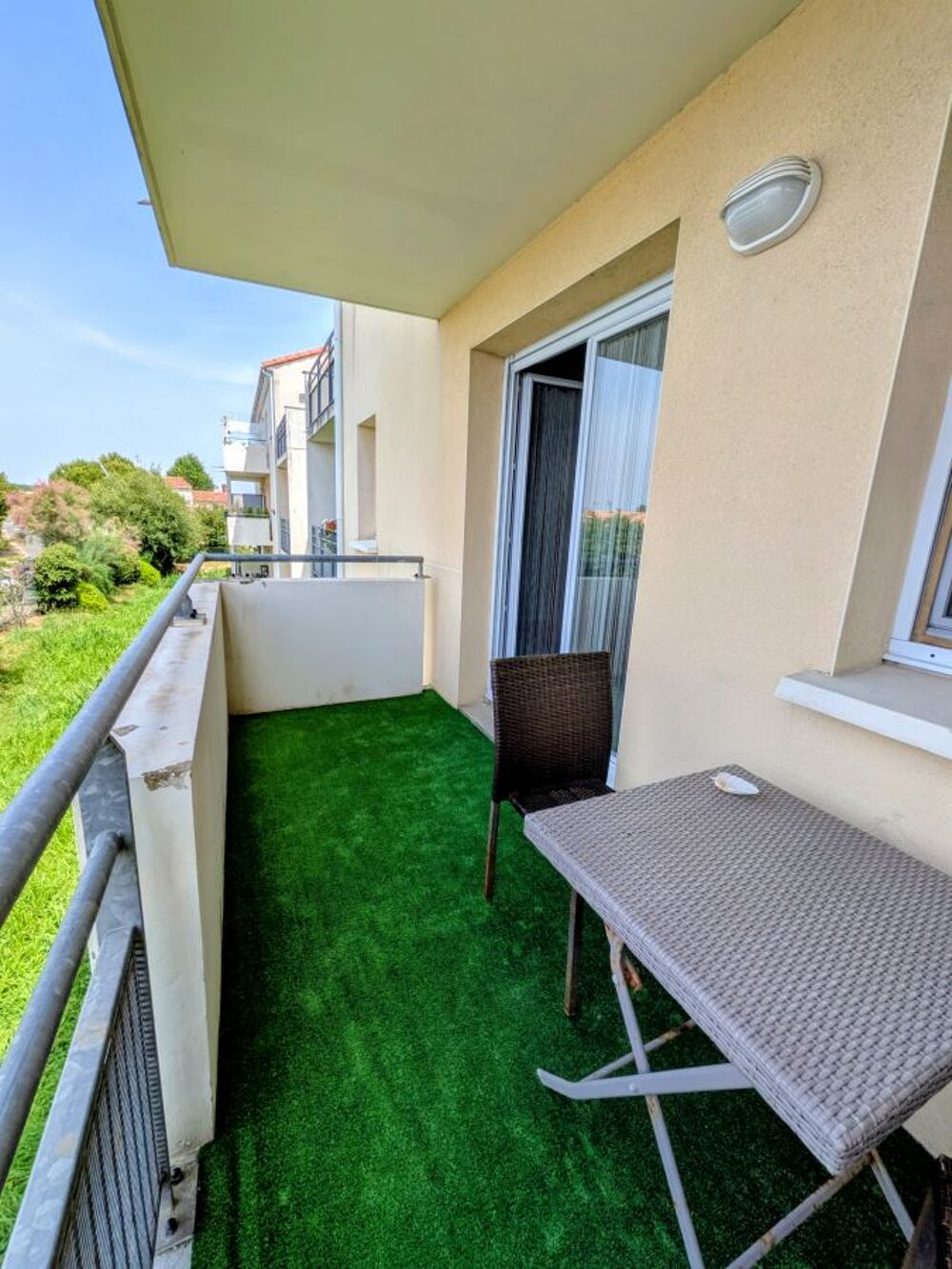 2 Pièces Parking privé