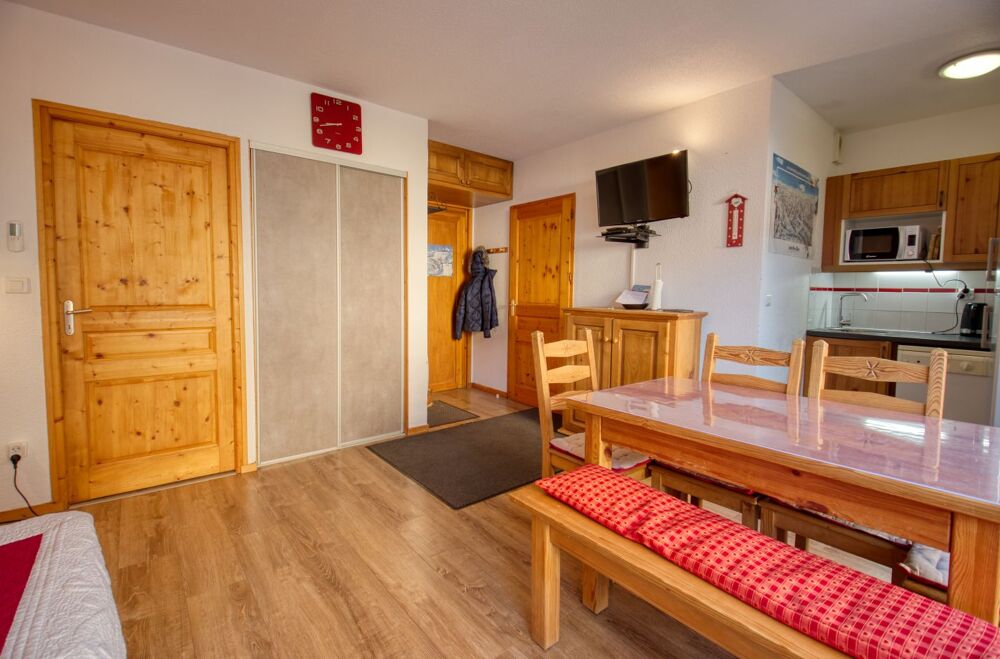 2 Pièces rdj - grande chambre