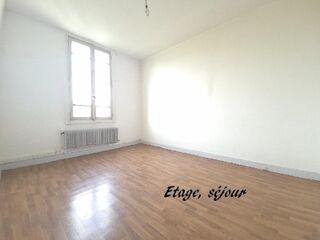  Immeuble � vendre 4 pi�ces 77 m�