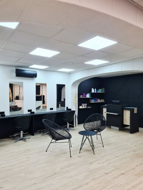 Local commercial Murs commerciaux 139000 64110 Jurancon