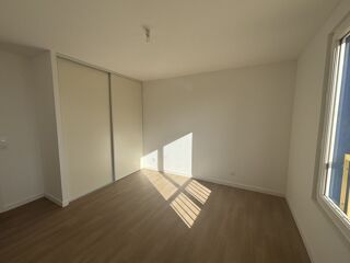  Appartement à louer 2 pièces 45 m²