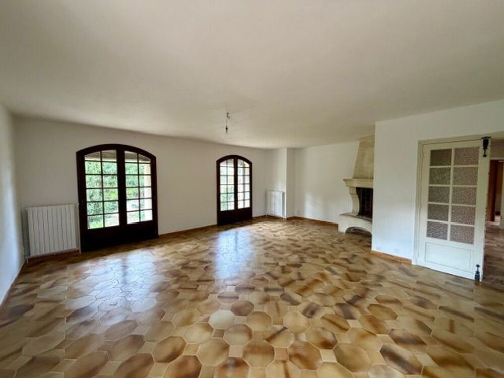 Maison 8 pièces 224 m² · à Lunel · 224 m² · 399 000 €