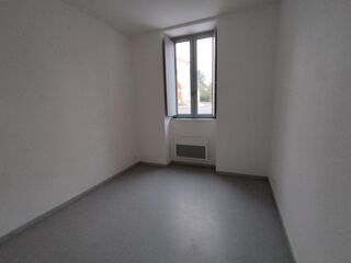  Appartement à louer 3 pièces 68 m²