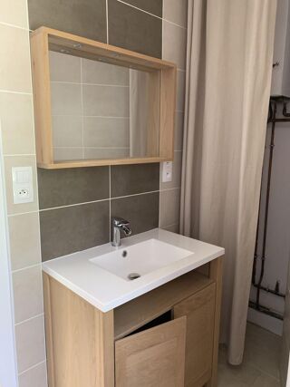  Appartement à louer 3 pièces 61 m²