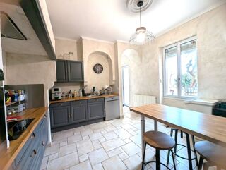  Maison � vendre 8 pi�ces 310 m�