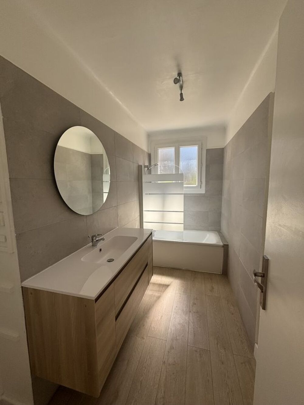 Location Appartement 2 Pièces Le cres