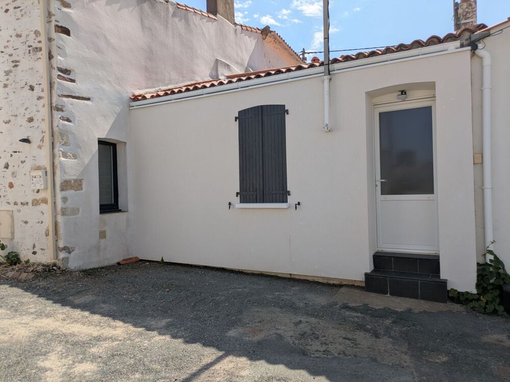 Maison Proche port Olonna