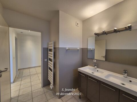  Appartement � louer 3 pi�ces 79 m�