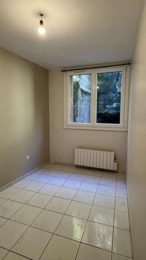  Appartement � louer 4 pi�ces 75 m�