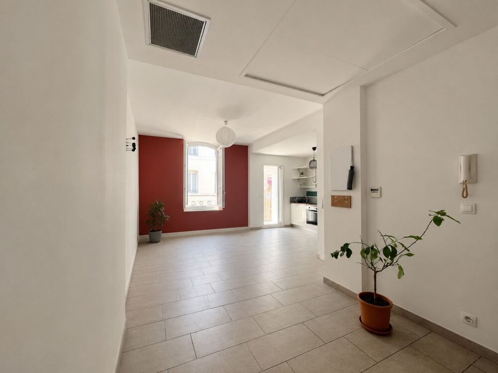 Location Appartement 3 Pièces traversant Marseille 12