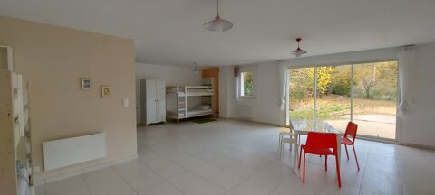  Maison � louer 5 pi�ces 133 m� Simiane collongue