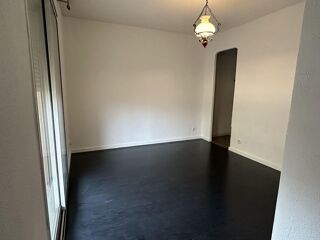  Appartement à louer 2 pièces 33 m²