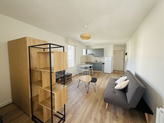  Appartement à louer 1 pièce 32 m²