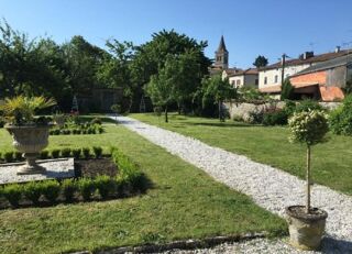  Maison à vendre 10 pièces 320 m²