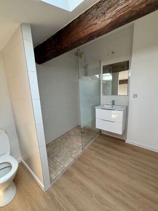  Appartement à louer 2 pièces 46 m²