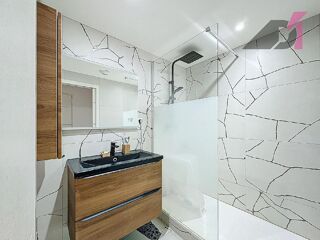  Appartement à louer 4 pièces 74 m²