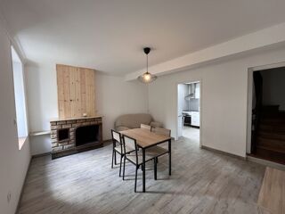  Maison à louer 6 pièces 101 m²