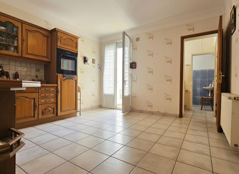 Vente Maison Maison de village rénovée avec 2 garages Lafitte sur lot