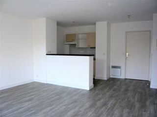  Appartement à louer 3 pièces 62 m²
