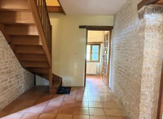  Maison à vendre 15 + pièces 374 m²