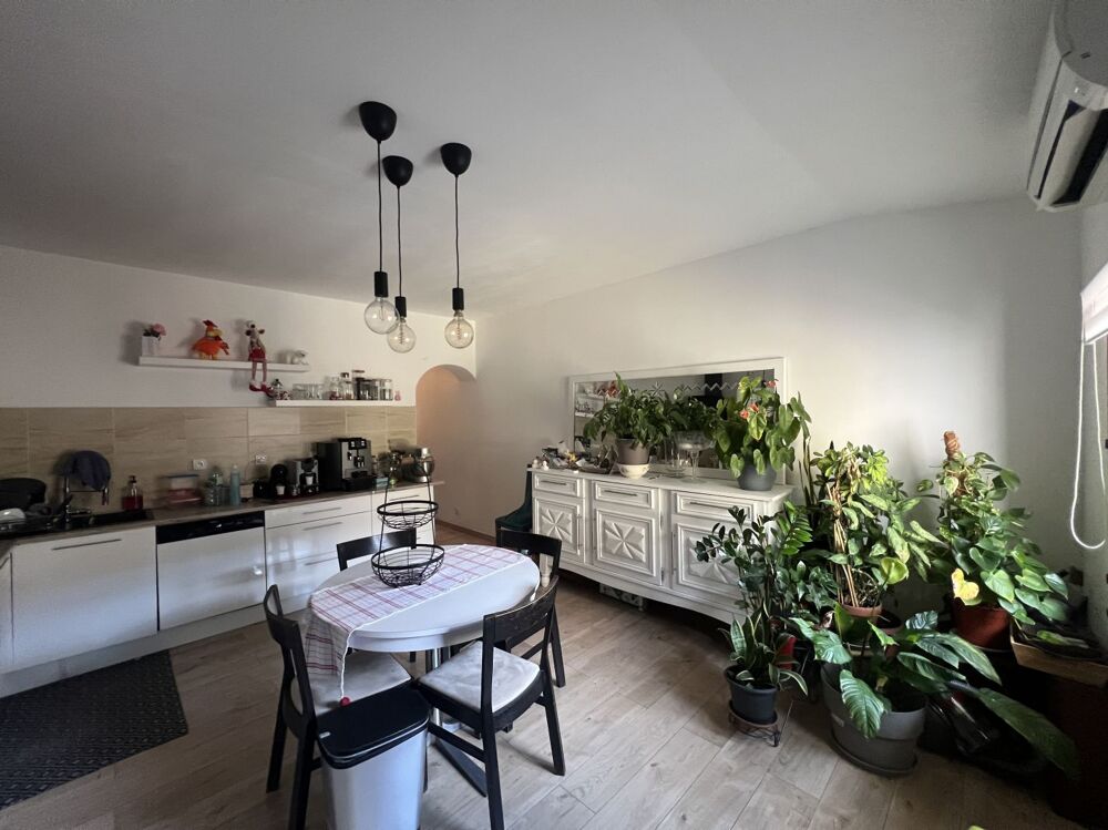 Vente Maison Maison DE VILLAGE AVEC GARAGE Saint gilles