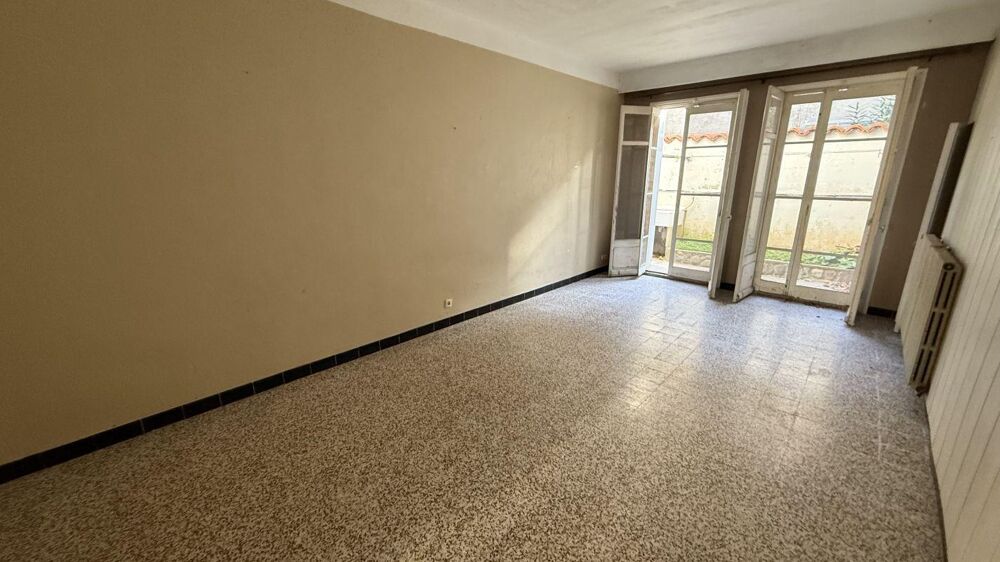 Vente Maison Maison de village AVEC COUR ET GARAGE Olonzac