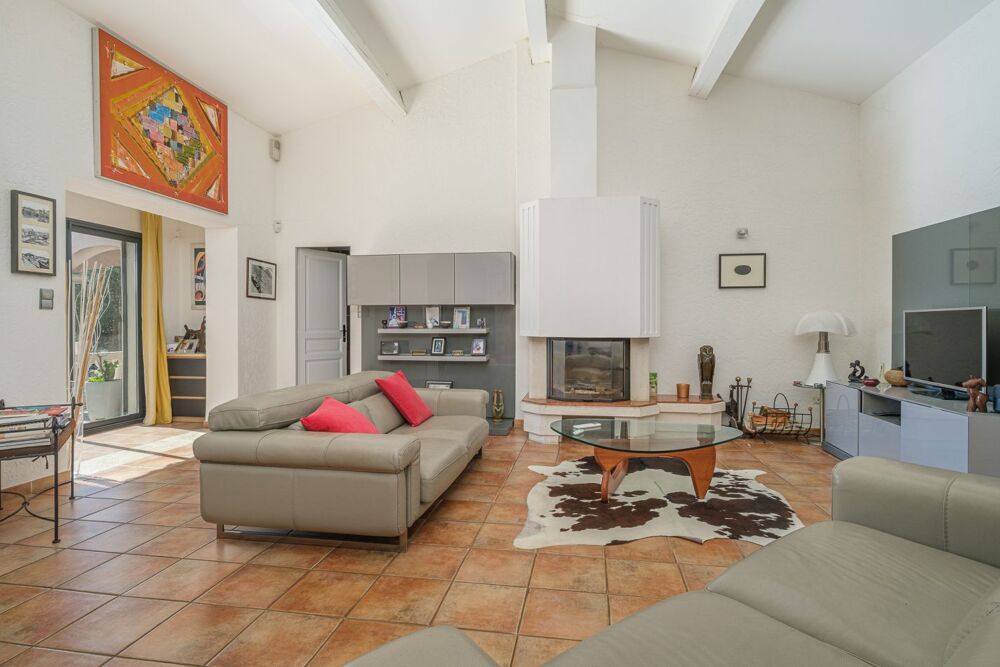Vente Maison Maison T7 avec piscine Marseille 12