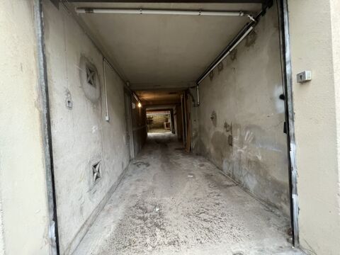 Local d'activité 650 13004 Marseille