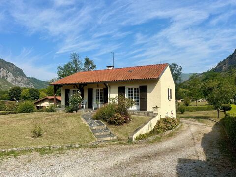   Maison Garage et d�pendance Maison - 5 pi�ce(s) - 115 m�