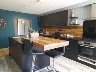  Maison � vendre 9 pi�ces 165 m�